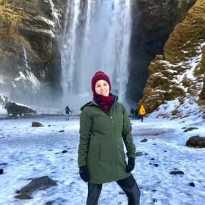 Meet your Posher, Caroline